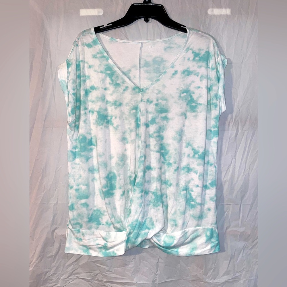 a.n.a. twist front shirt.  Size Small